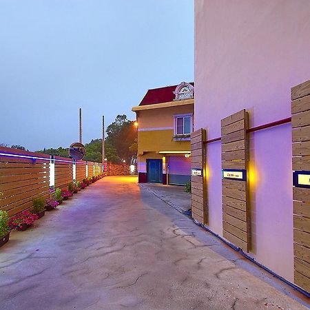 Qi Hai Motel Zhunan Esterno foto