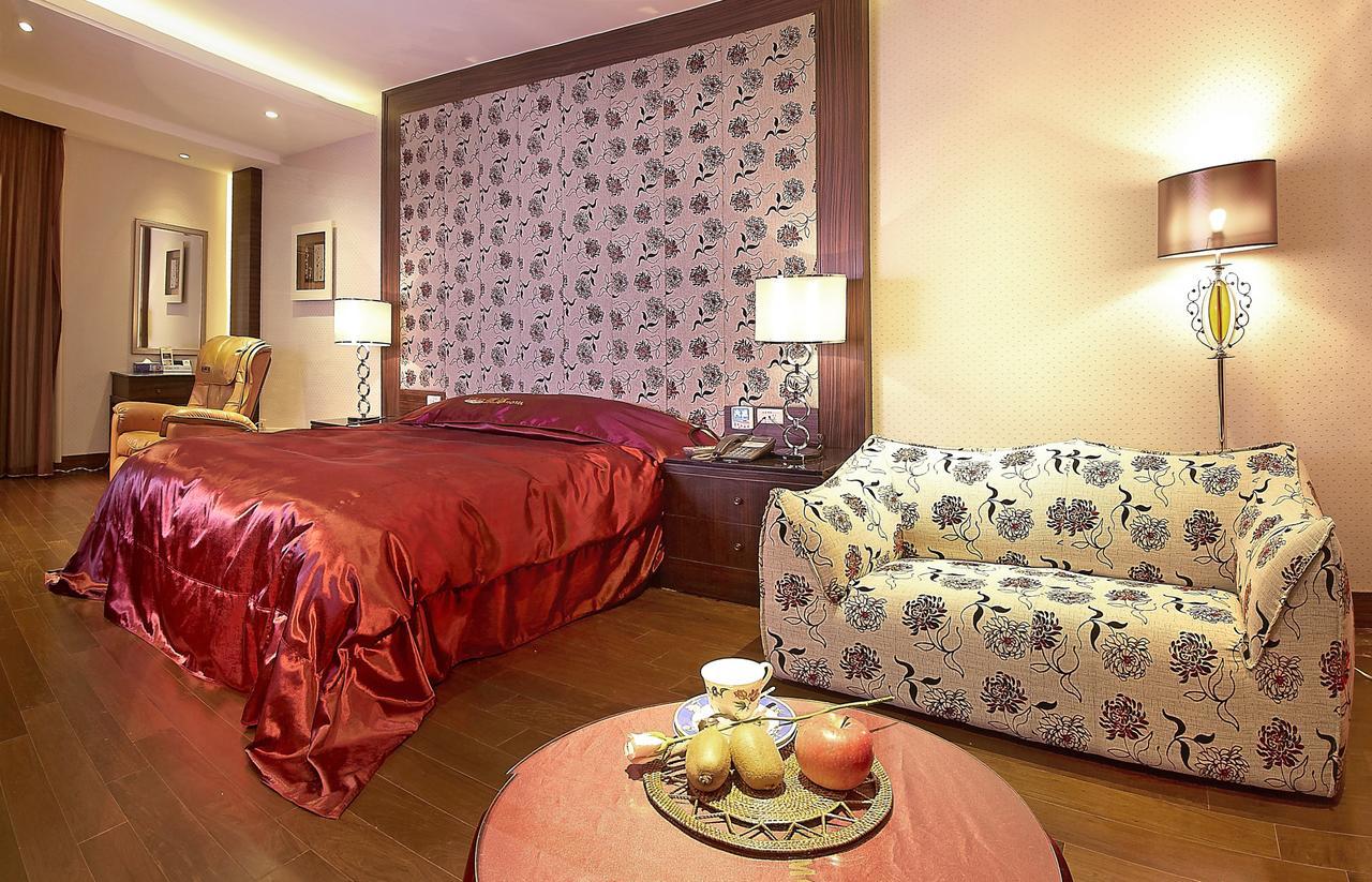 Qi Hai Motel Zhunan Esterno foto