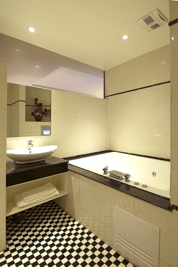 Qi Hai Motel Zhunan Esterno foto